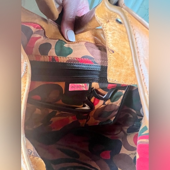 BCBGIRLS Camel leather grommet accent shoulder bag - Picture 9 of 9